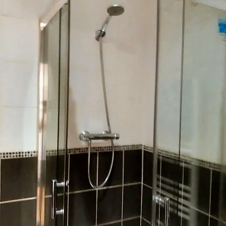 Le Vivier 1er Ou Rez De Chaussee Avec Parking Apartment *